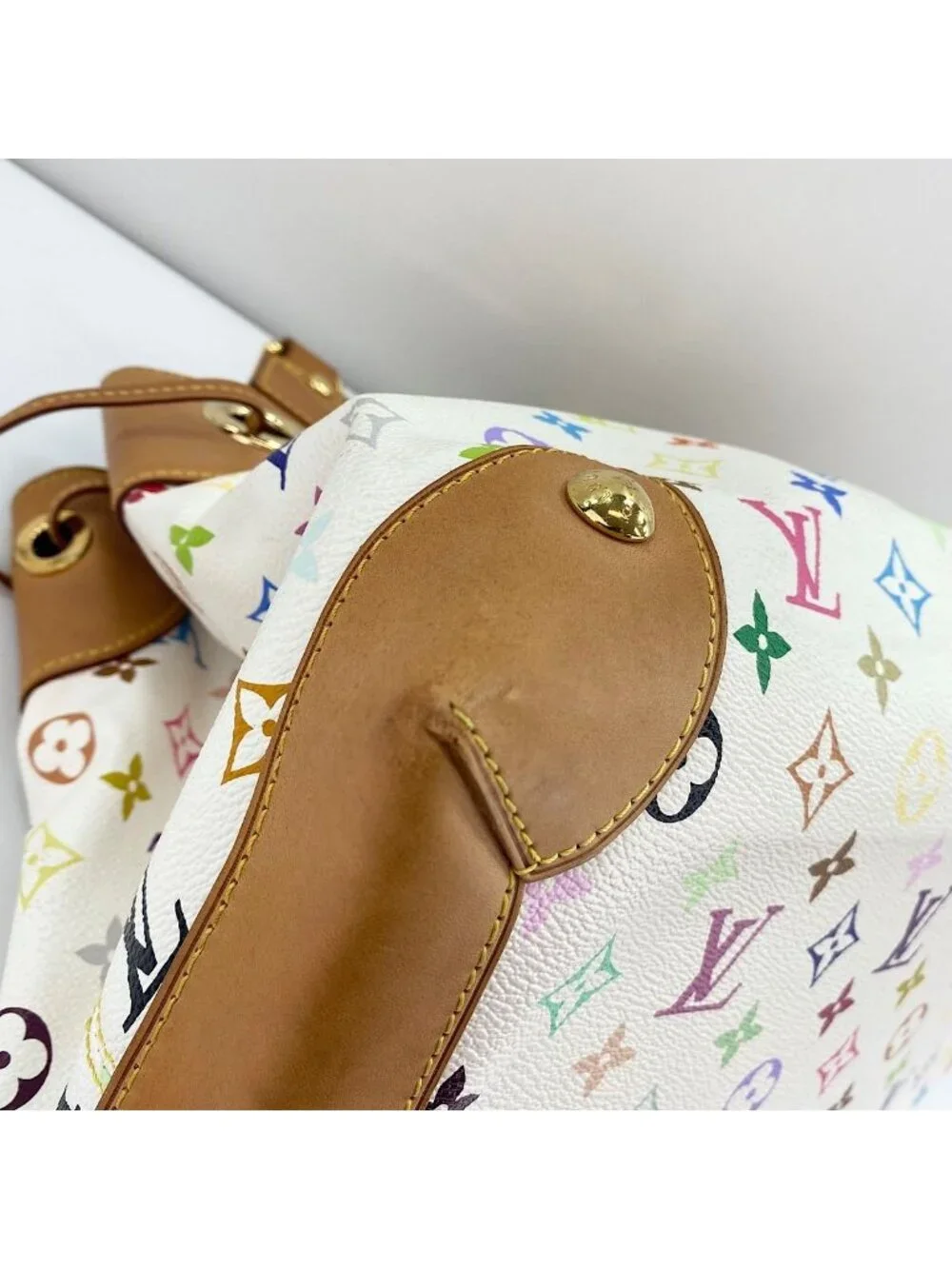 Louis Vuitton Handbag Ursula